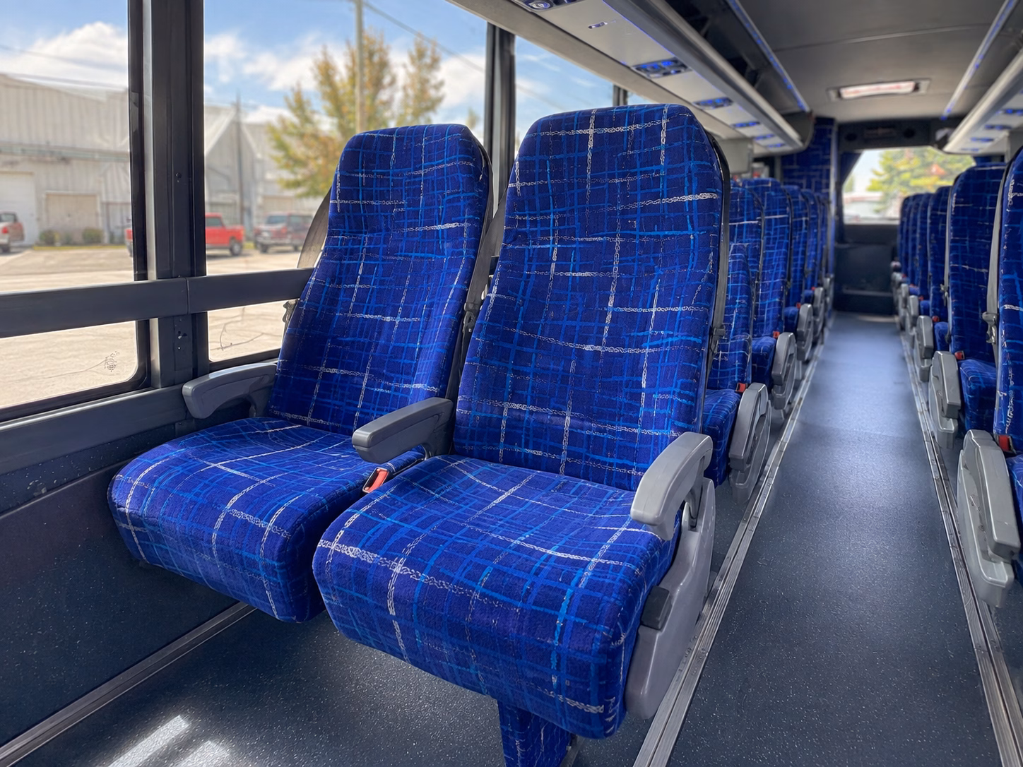 guest shuttle buses between san mateo hotels and peninsula venues
